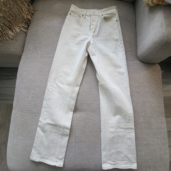 H&M Women’s Straight Leg High Waist, Button-Fly Denim Jeans Off-White Sz 4 - Picture 1 of 8